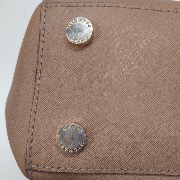 MICHAEL KORS Tan Leather Shoulder Bag - Picture 8 of 14